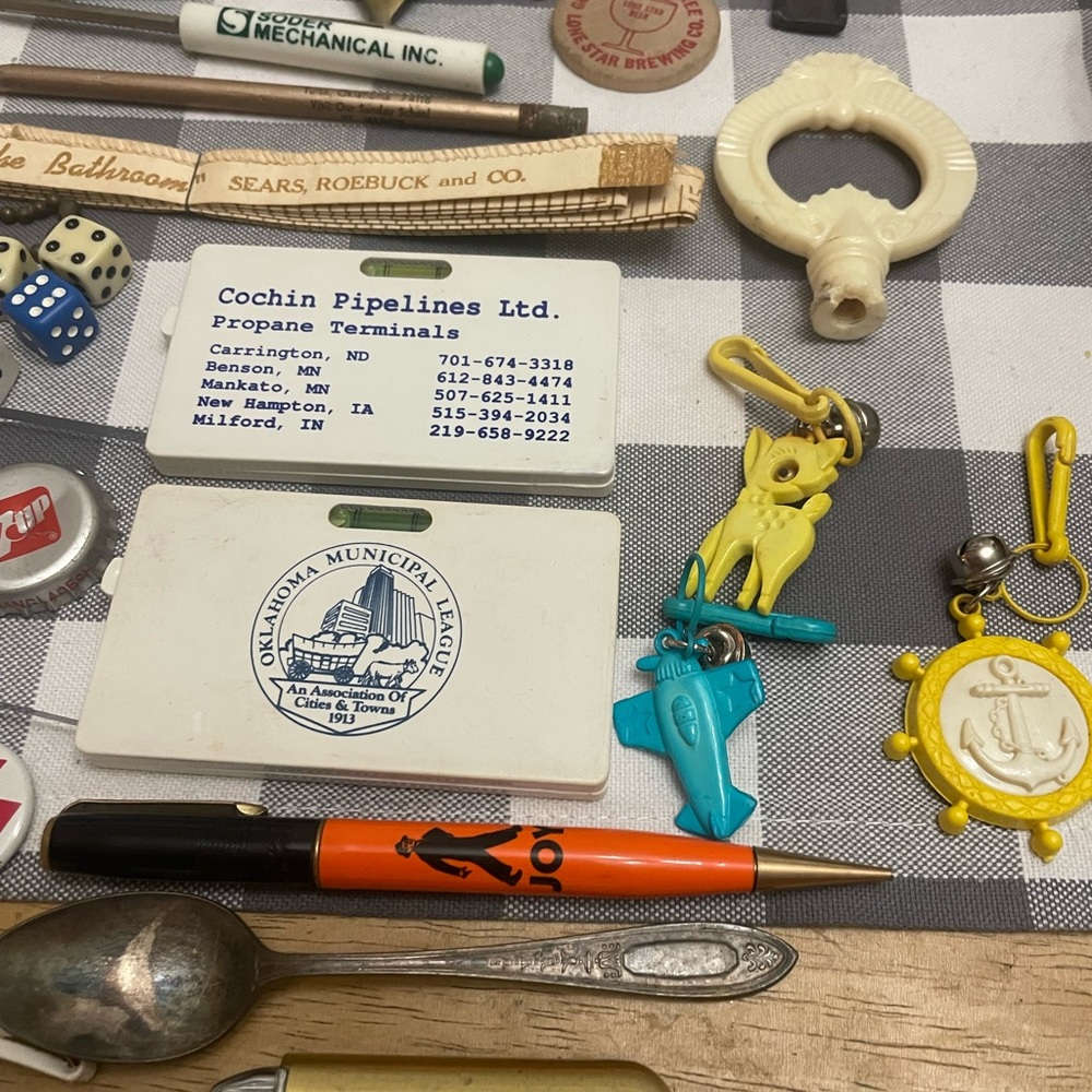 Vintage junk drawer items LOT - Picture 4 of 7